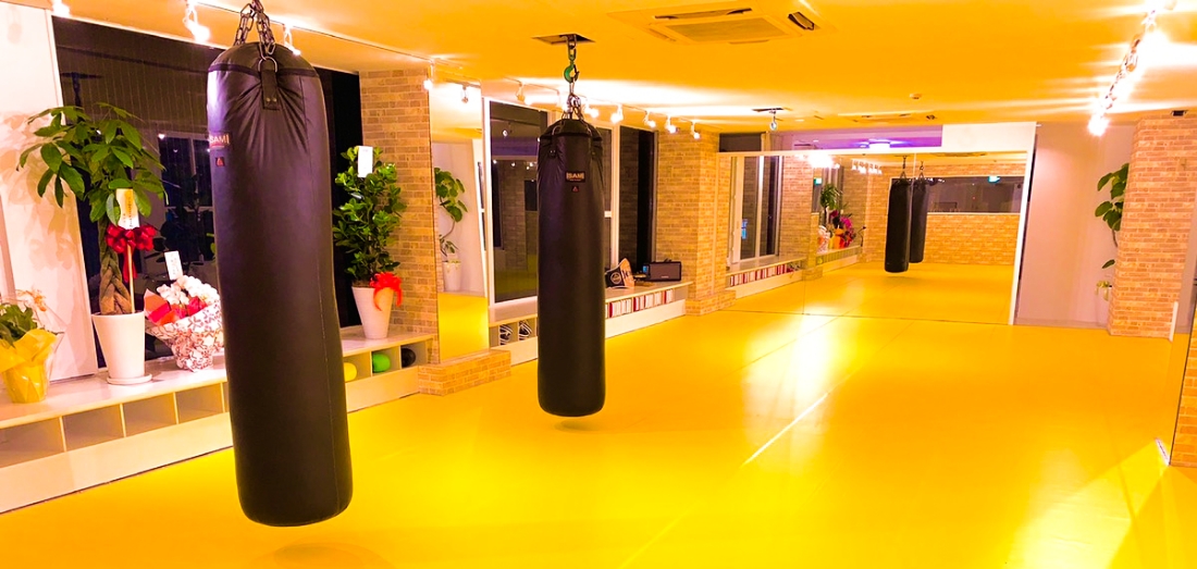 お仕事などでお帰りの際に是非お立ち寄りください。